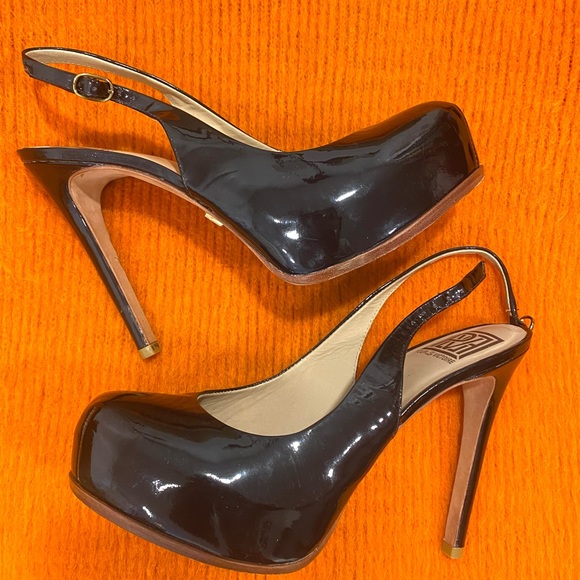 Pour La Victorie Black Patent Leather Sling Pumps - Picture 2 of 8